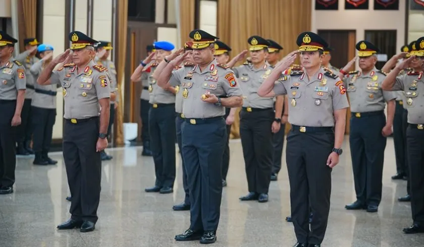 Kapolri Naikkan Pangkat 45 Pati Polri, Satu Polwan Jadi Jenderal