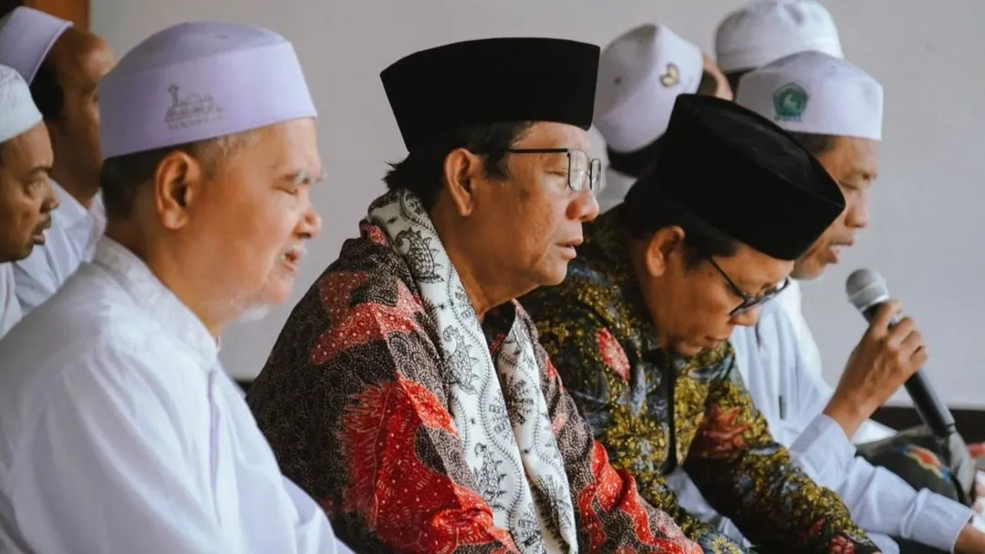 Keliling Pesantren di Jatim, Mahfud MD Optimis Menangi Pilpres 2024