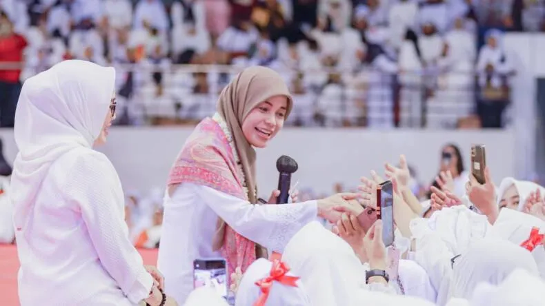 Tutup Safari Politik di Jatim, Istri Ganjar Pranowo: Indonesia Emas 2045 Jangan Ternodai Korupsi dan Hilangnya Demokrasi