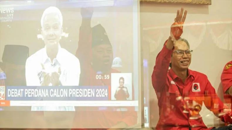 PDIP Surabaya: Ganjar Munculkan Wajib Belajar 12 Tahun Gratis!