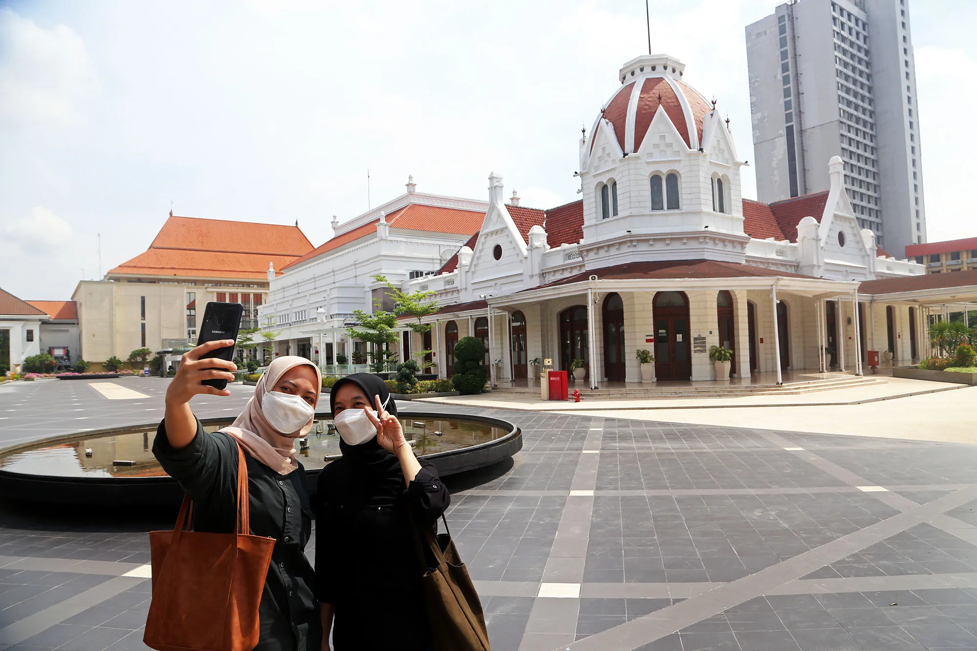 Pemkot Surabaya Pastikan Pengambilan Foto dan Video di Balai Pemuda Berbayar Hanya untuk Komersial