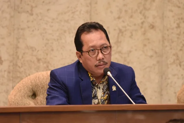 Bukan Hasil Final, DPR Desak KPU Tuntaskan Kegaduhan Polemik Sirekap