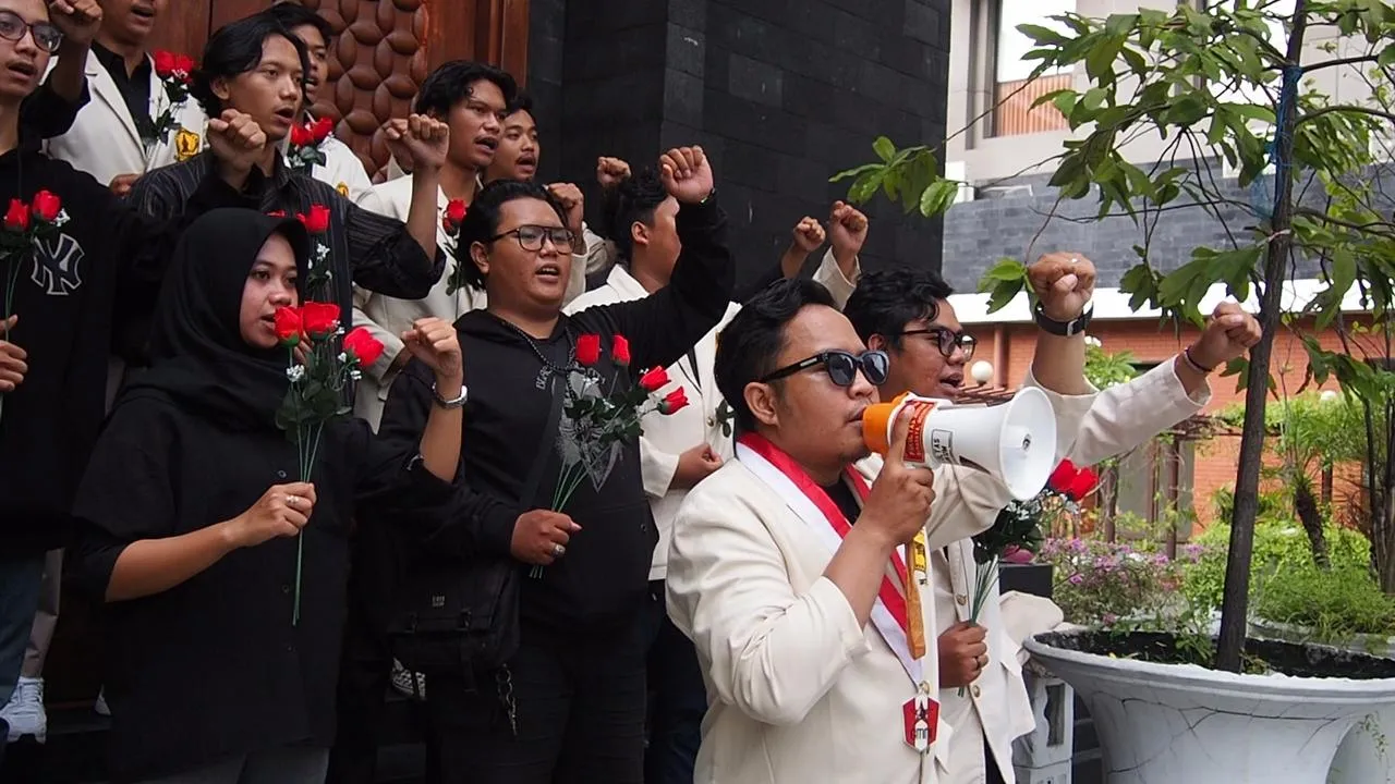 Prihatin akan Bangsa, GMNI Raden Wijaya Tuntut Pemerintahan Jokowi Kembali pada Etika Demokrasi
