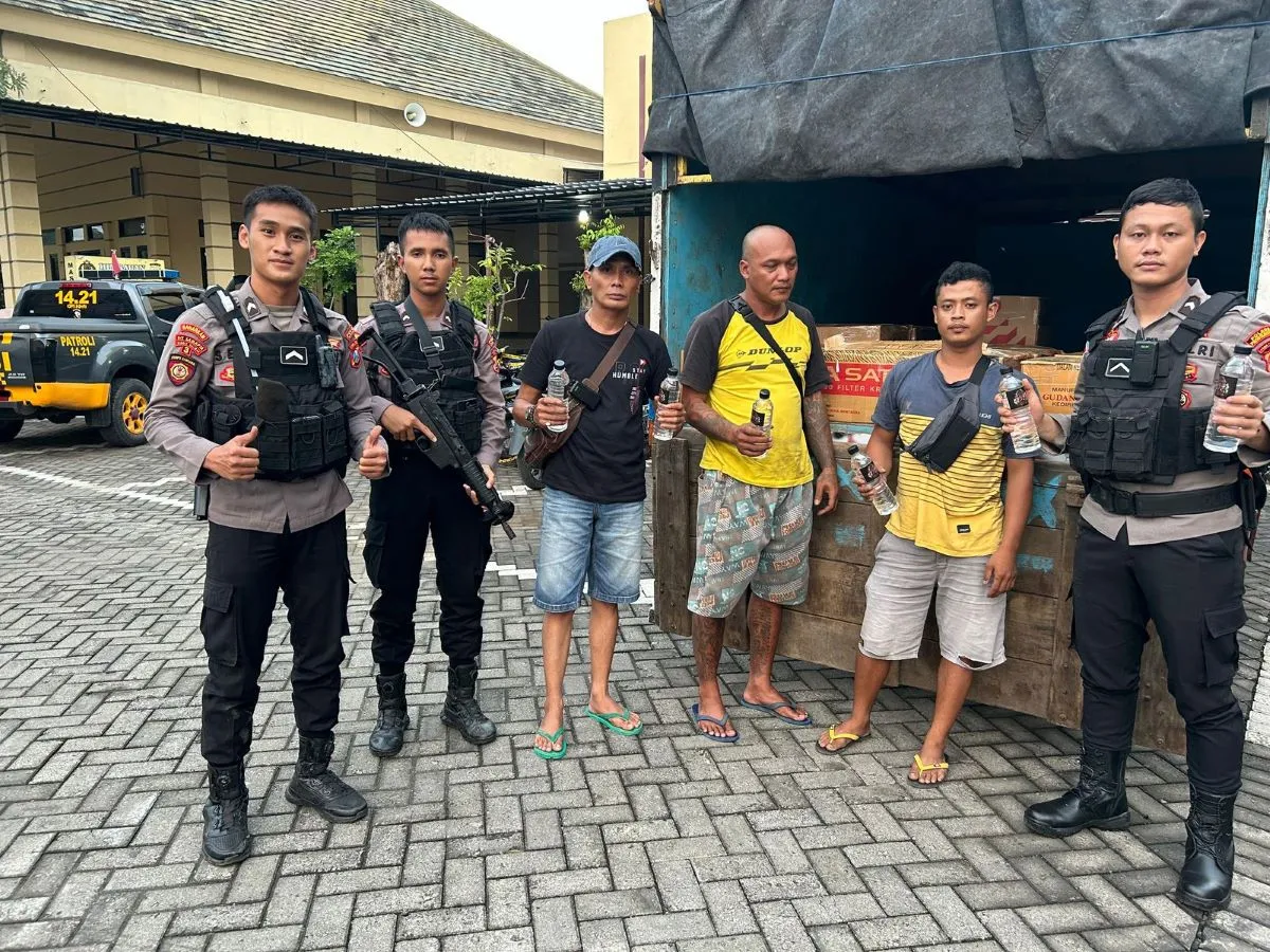 Polres Probolinggo Amankan Pria yang Bawa Miras Satu Truk dari Bali