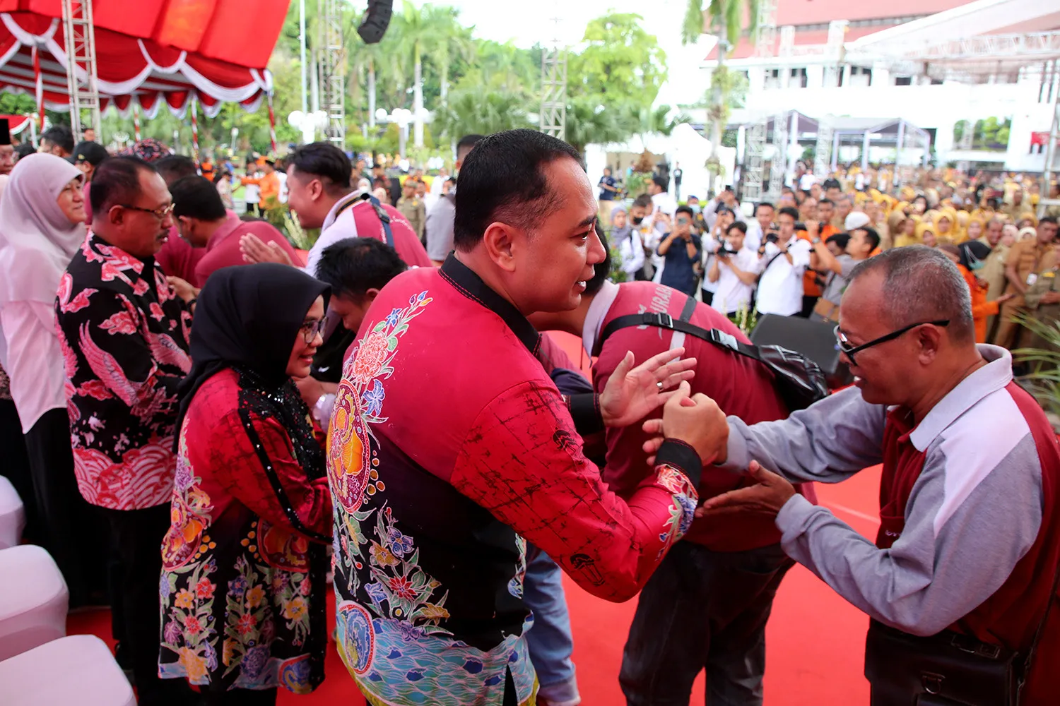 Halal bi Halal bersama Pegawai Pemkot Surabaya, Wali Kota Eri Cahyadi Ajak Optimalkan Pelayanan