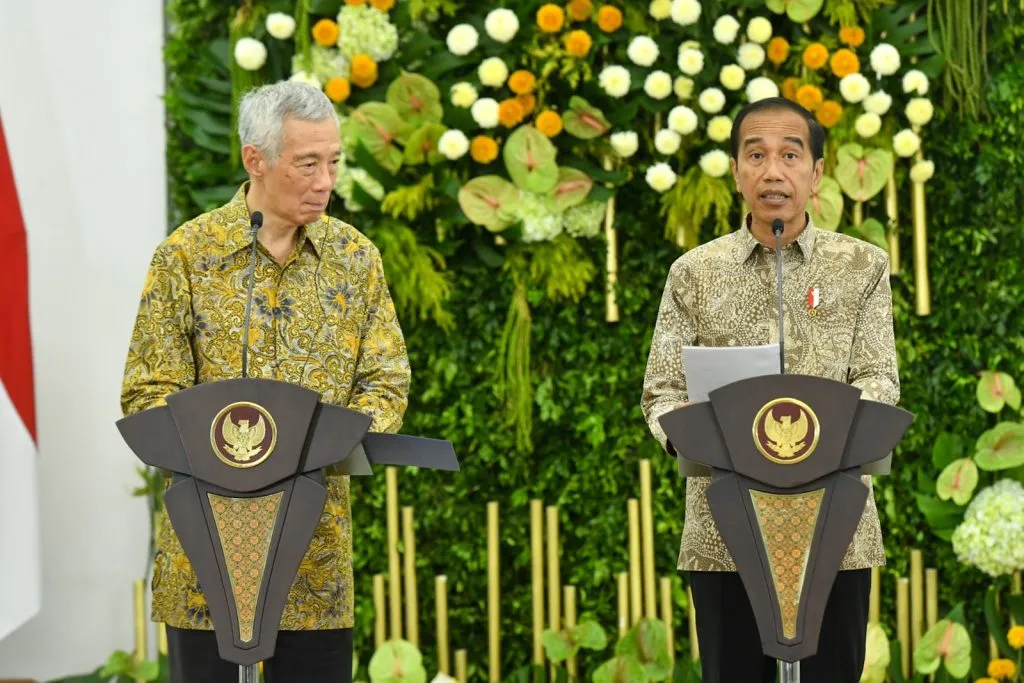 Presiden Jokowi dan PM Lee Hsien Loong Bahas Investasi IKN hingga Industri Halal di Sidoarjo