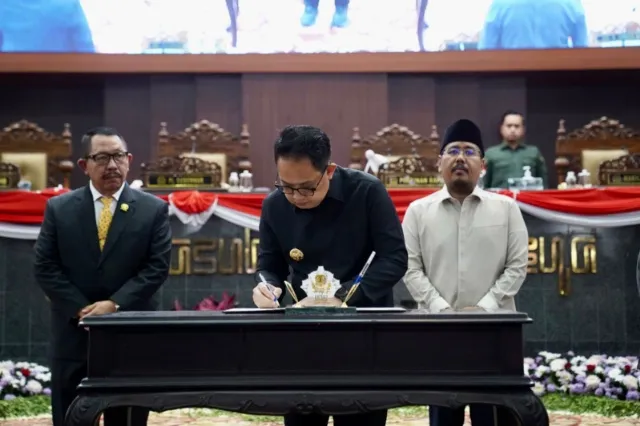9 Fraksi DPRD Jatim Menerima dan Setujui LKPj Gubernur Jatim 2023