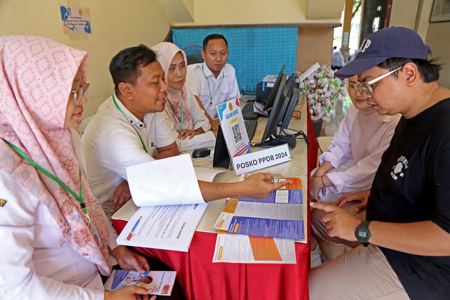 Permudah Akses PPDB Online, Dispendik Surabaya Buka Posko Layanan PPDB di Tiap Sekolah