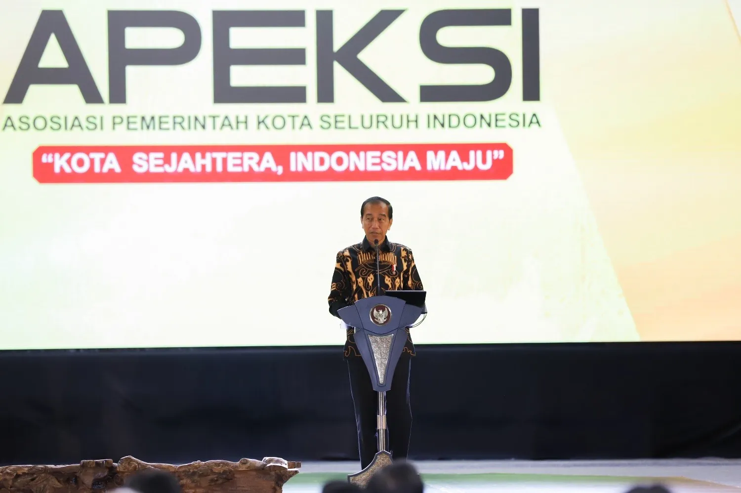Pimpin Rakernas XVII APEKSI, Wali Kota Eri Cahyadi Satukan Sistem Aplikasi Kota Seluruh Indonesia