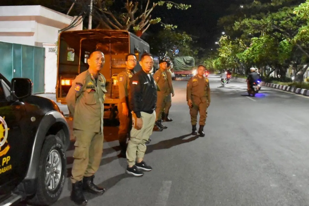 Baca juga : Gencar Lakukan Patroli, Satpol PP Surabaya Amankan 10 Anak Balap Liar