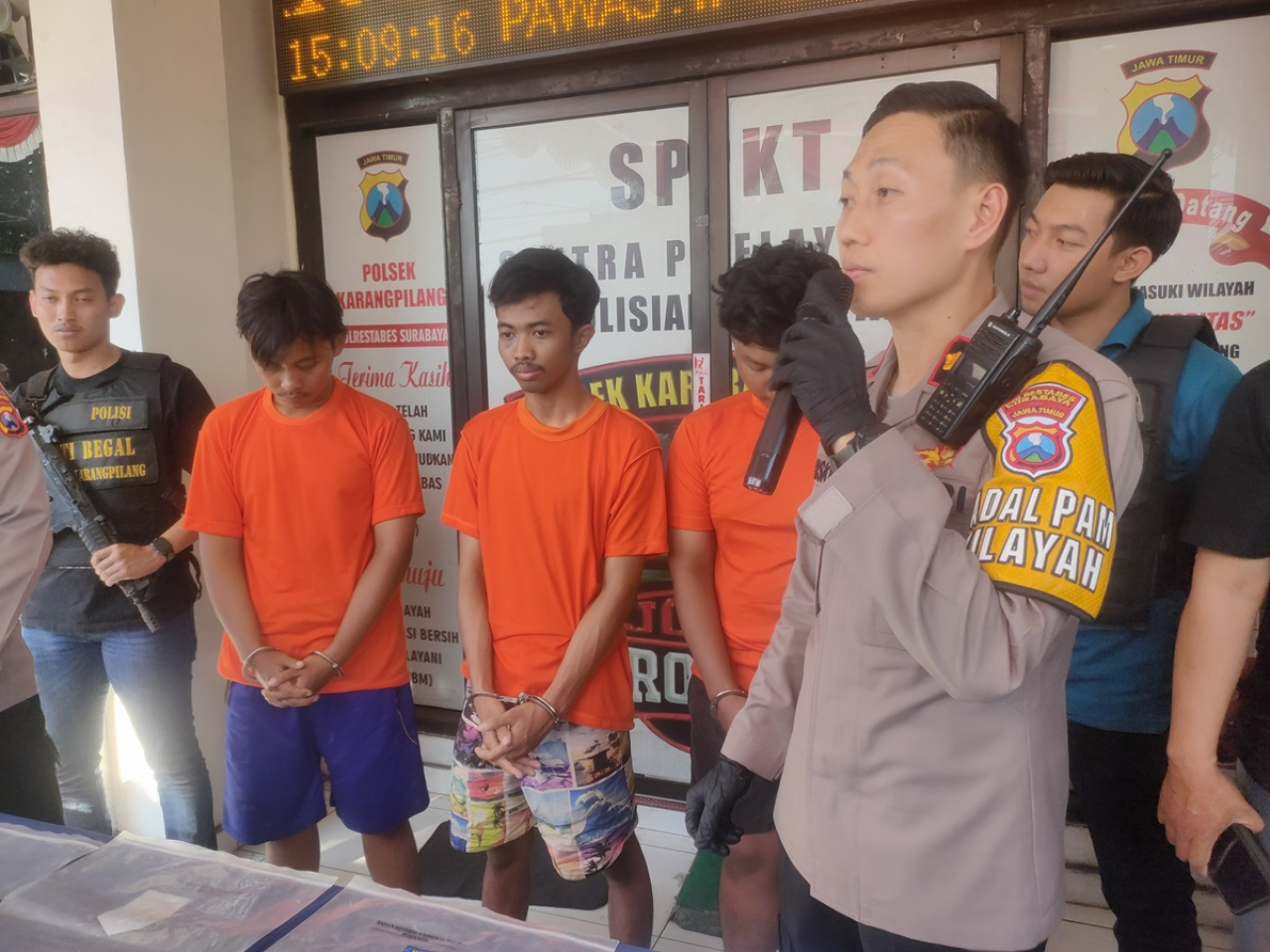 Rilis perampasan motor di Surabaya oleh Polsek Karang Pilang