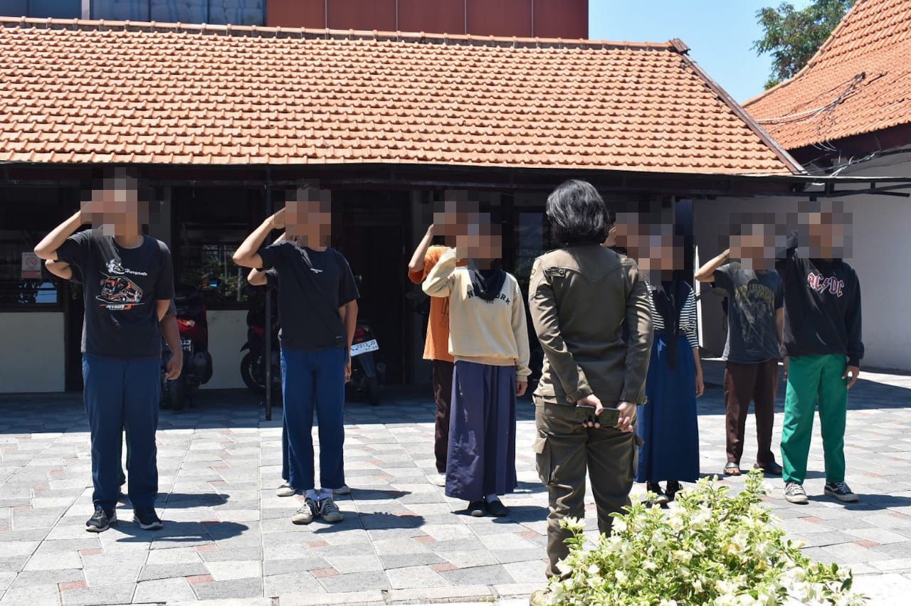 Pelajar yang bolos sekolah diamankan Satpol PP Surabaya