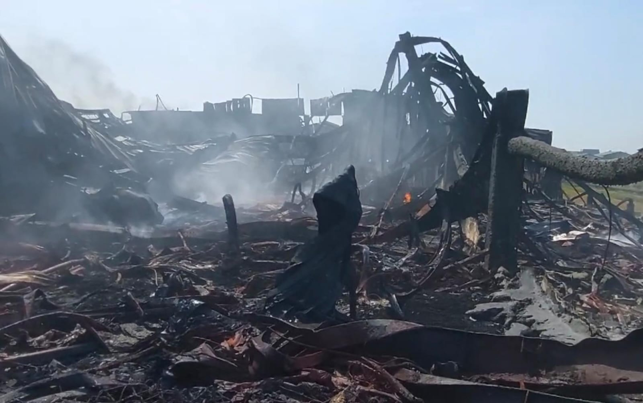 Pabrik Plastik PT Langgeng Jaya Plastindo, Jalan Kedamean, Gresik