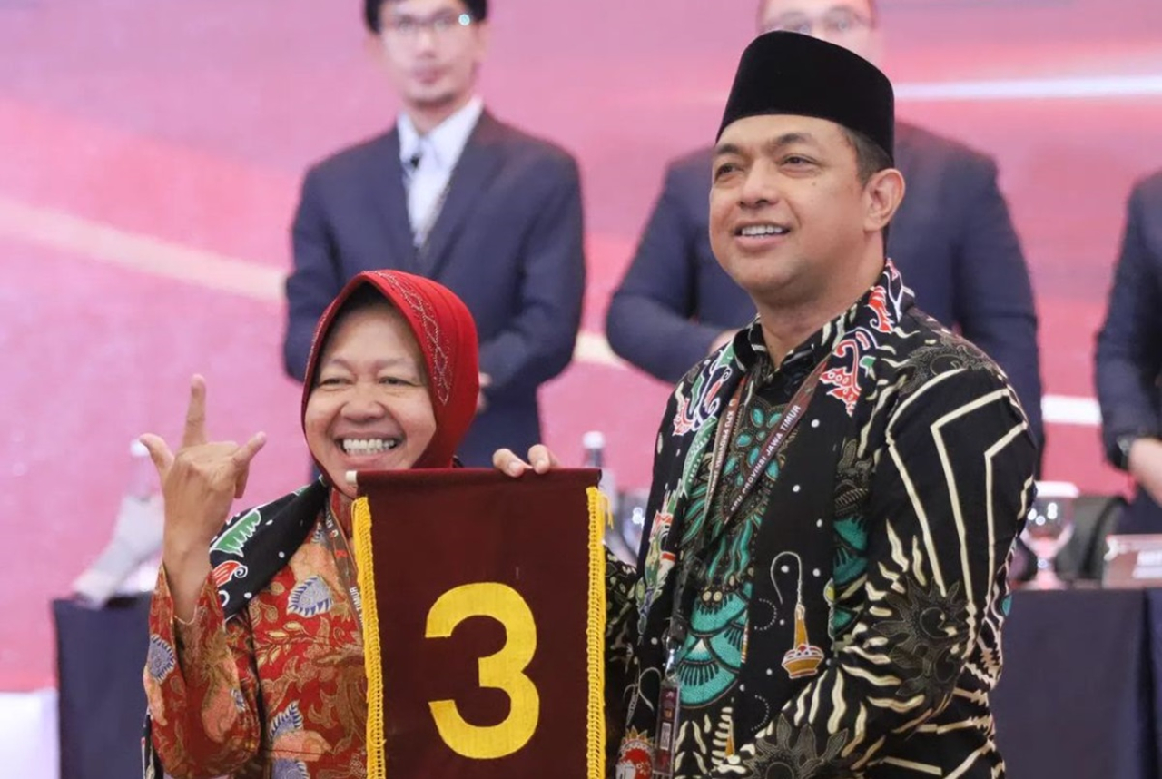 Tri Rismaharini dan KH Zahrul Azhar Asumta