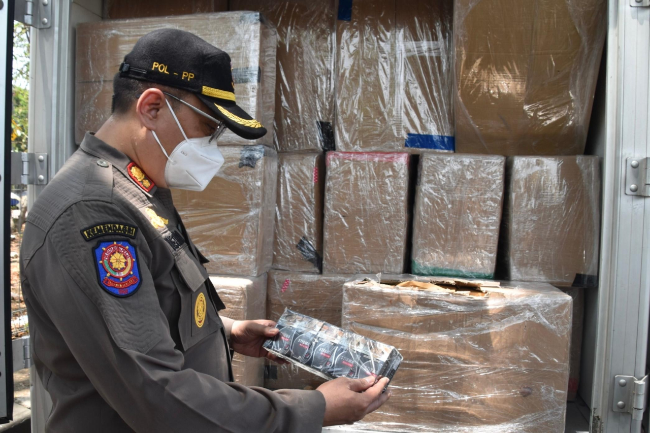 Rokok ilegal diungkap petugas gabungan di Surabaya