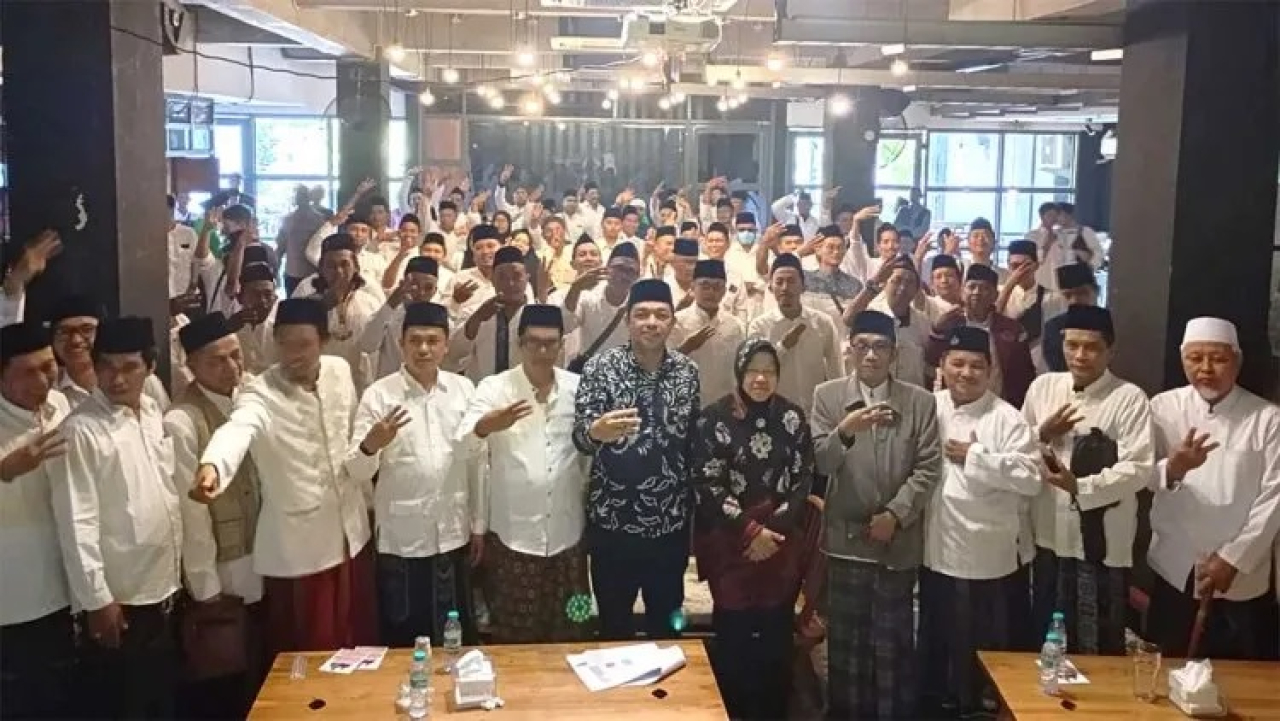 Risma dan Gus Hans dapat dukungan guru Madin