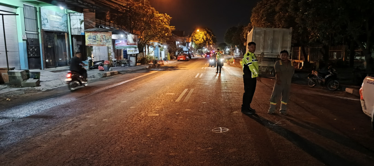 Kecelakaan di Jalan Raya Manyar, Gresik.