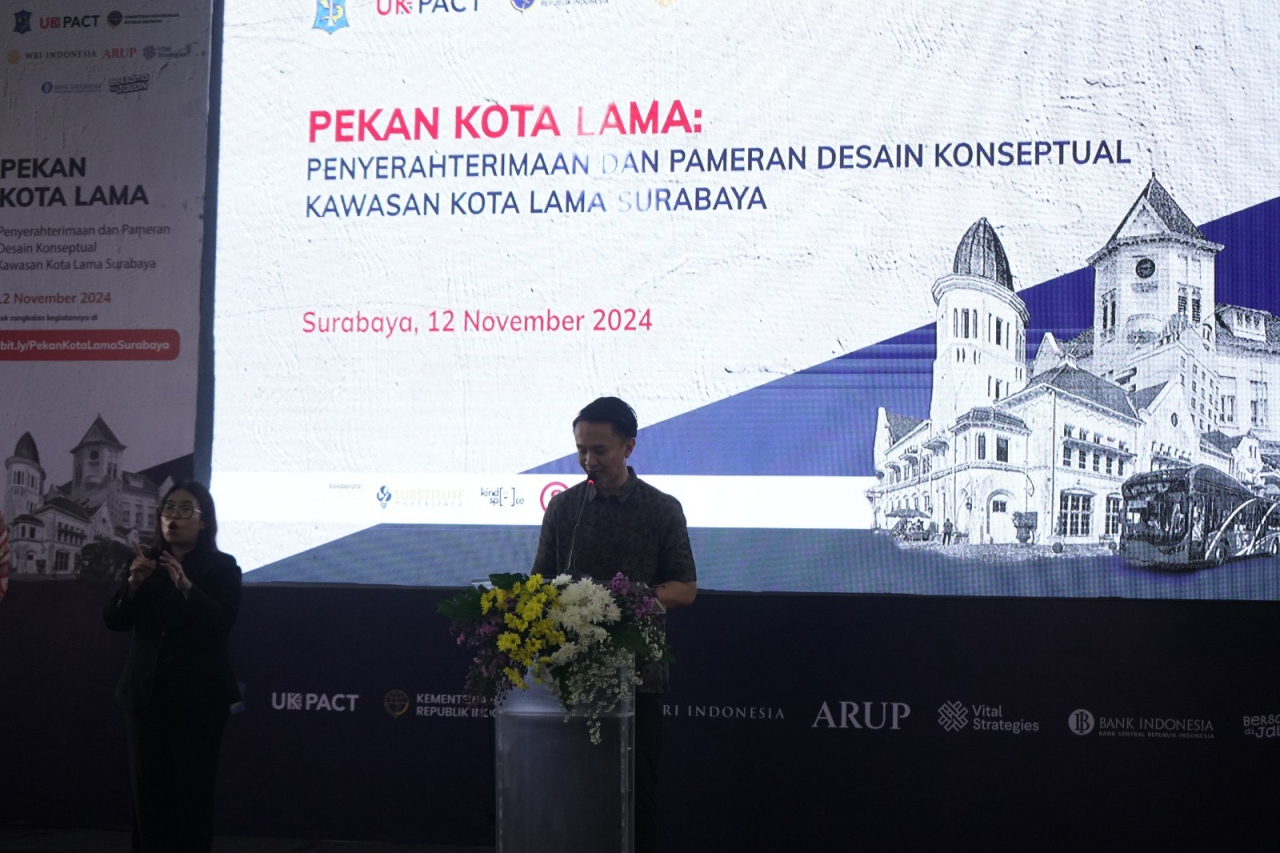 Pemkot Surabaya resmi menerima desain pengembangan kawasan Kota Lama dari Konsorsium II Program Kota Masa Depan UK PACT
