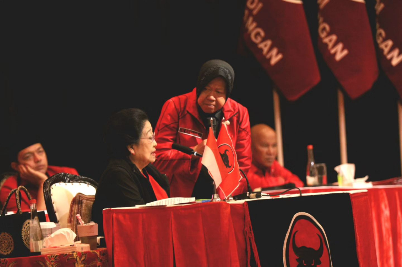 Ketua Umum PDIP Megawati Soekarnoputri dan Tri Rismaharini