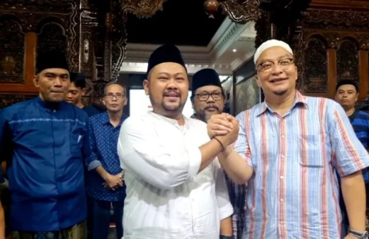 Pasangan Calon Bupati dan Wakil Bupati Gresik Fandi Akhmad Yani – dr Asluchul Alif