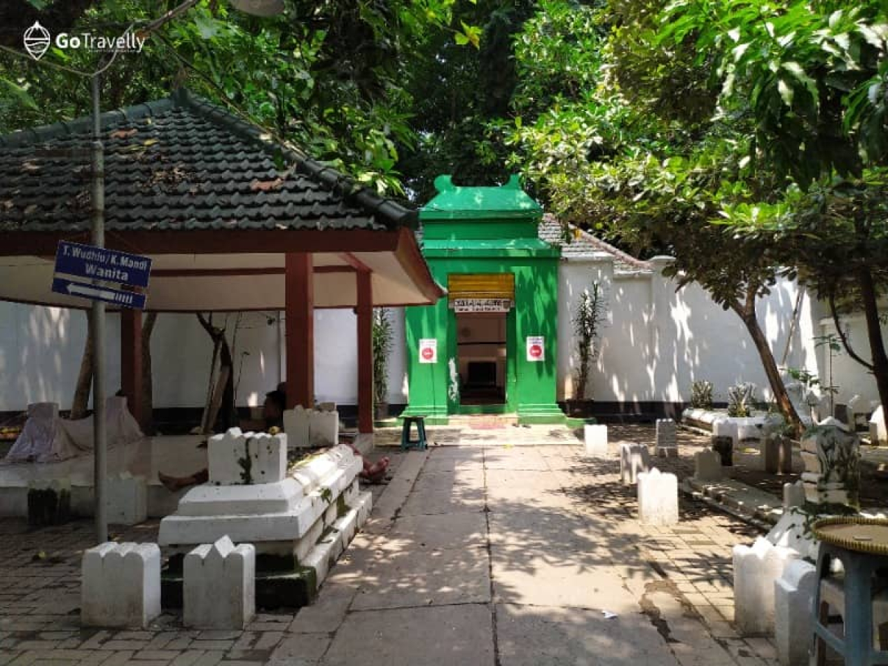 Lokasi Makam Mbah Bungkul di Taman Bungkul Surabaya