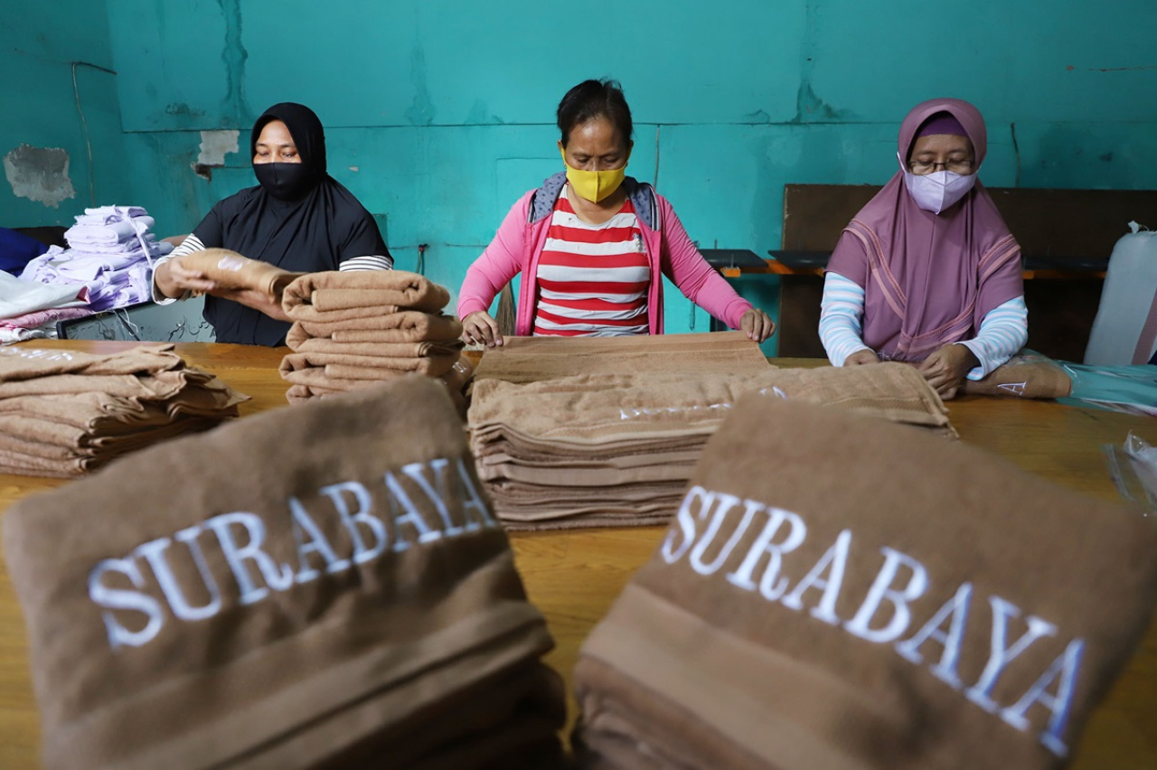 Program padat karya di Surabaya