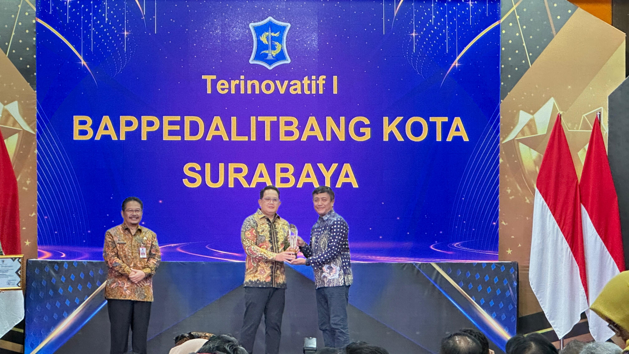 Tiga inovasi Pemkot Surabaya raih penghargaan di Ajang INOTEK AWARD Jawa Timur 2024