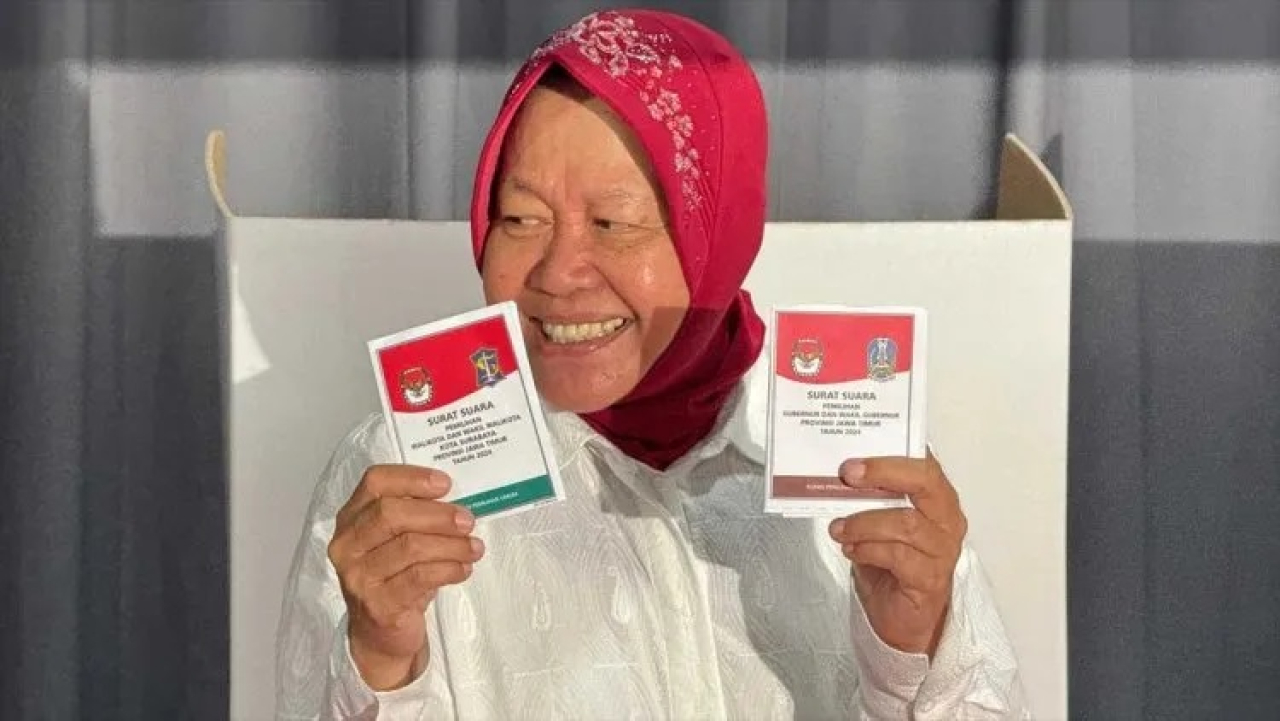 Tri Rismaharini (PDIP)
