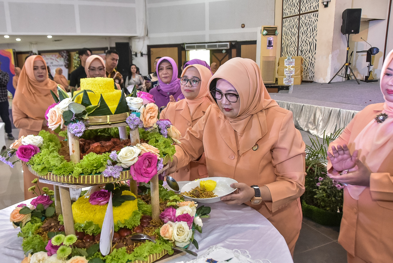 Hari Jadi Ke 25, Dharma Wanita Persatuan Kota Surabaya