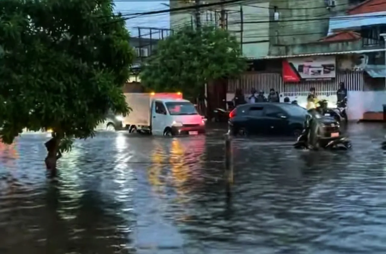 Banjir di Surabaya Masih Belum Bisa Teratasi, Komisi C DPRD Ungkap Penyebabnya