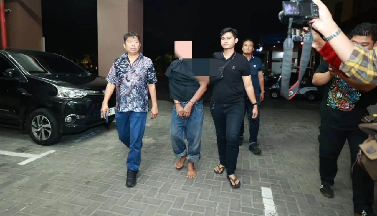 Baca juga : Tersangka Pencabulan di Panti Asuhan Surabaya Ditangkap, Polda Jatim: Korbannya Lebih dari Satu