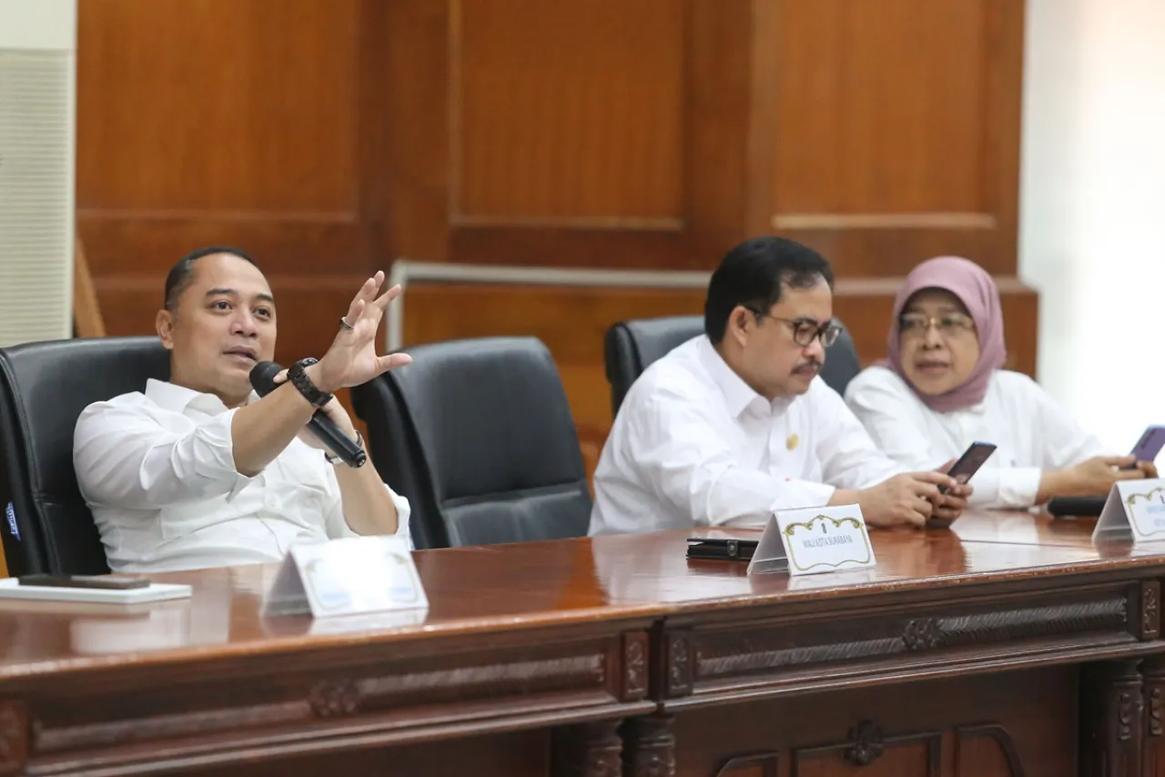 Hari Air Sedunia 2025, Wali Kota Eri Cahyadi : Jangan Buang Sampah ke Sungai