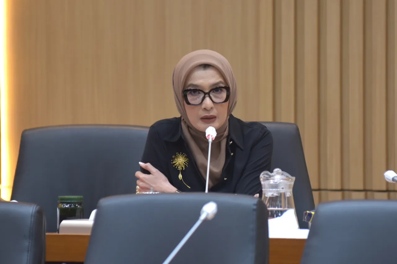 Arzeti Bilbina Soroti Persoalan Ketenagakerjaan di Surabaya: UMK, Alih Daya, dan Pengawasan