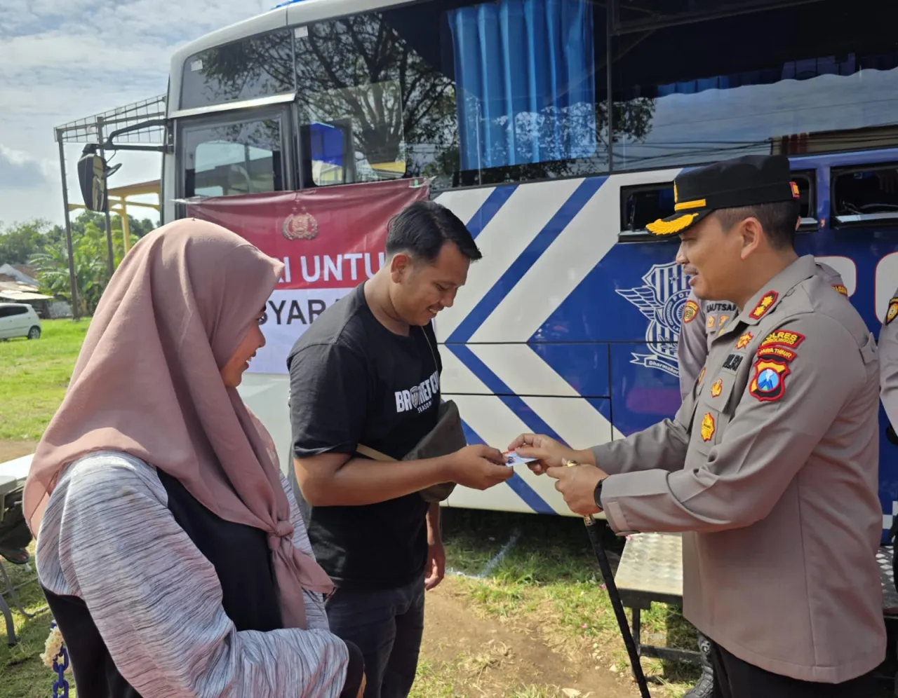 Launching Bus SIM Keliling, Cara Polres Probolinggo Mudahkan Layanan bagi Masyarakat Pelosok