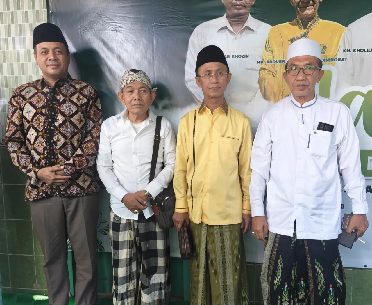 Baca juga : Ratusan Dzurriyah Hadiri Haul Kyai Abdul Qidam (Bhuju' Arsojih)