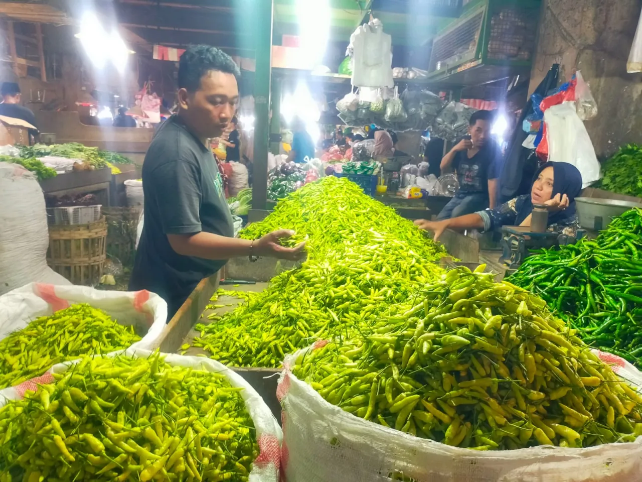 Baca juga : Jadi Penggerak Ekonomi, Pemkot Surabaya Genjot Revitalisasi Pasar Tradisional