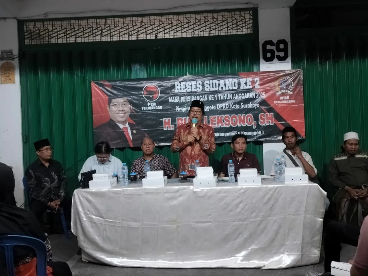 Baca juga : Reses di Wonorejo, Budi Leksono Diserbu Keluhan Warga Soal Program Pelatihan Disnaker Surabaya
