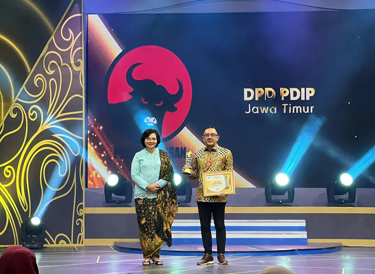 Deni Wicaksono Raih JTV Legislatif Awards 2025 Berkat Dorongan Layanan Publik dan Perlindungan Sosial