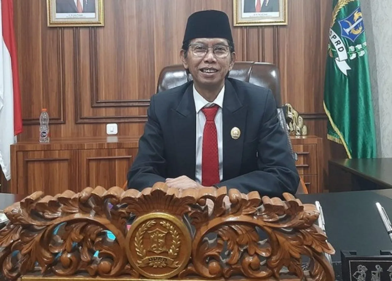Momentum Hari Pahlawan, Adi Sutarwijono Pastikan APBD 2026 Pro Rakyat