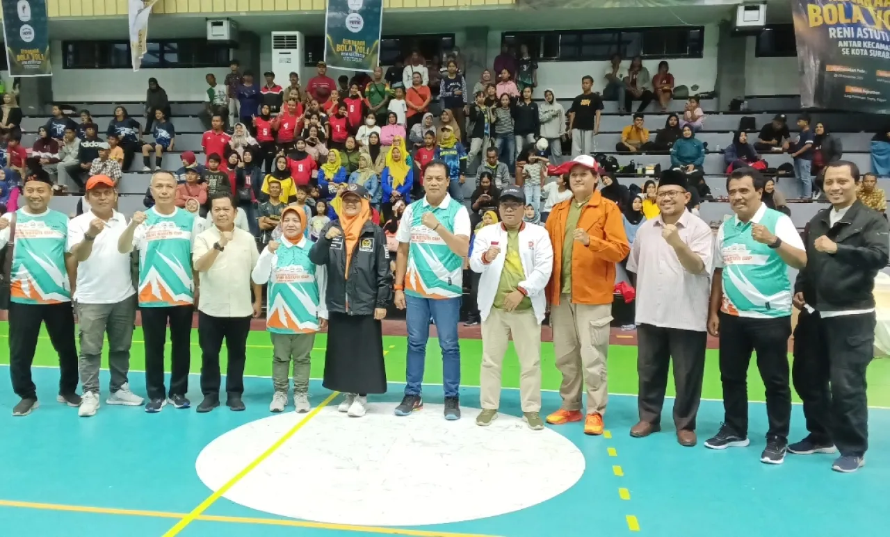 Baca juga : Reni Astuti Cup Digelar Meriah, 31 Tim Voli Putri Surabaya Adu Gengsi di Gelora Pancasila