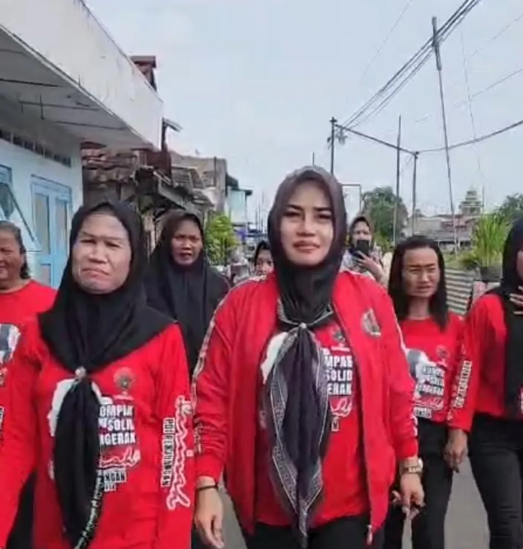 Sarinah PDIP Surabaya Kawal Perbaikan Rutilahu Warga Kapasari