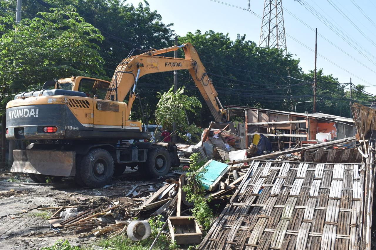 Penertiban bangli di Tenggilis Mejoyo Surabaya
