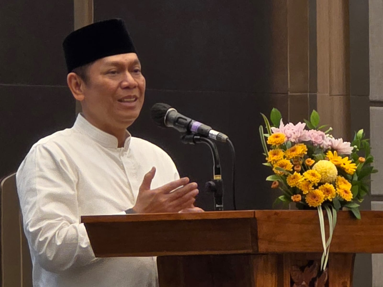Wakil Ketua DPR RI dari Partai Golkar, Adies Kadir