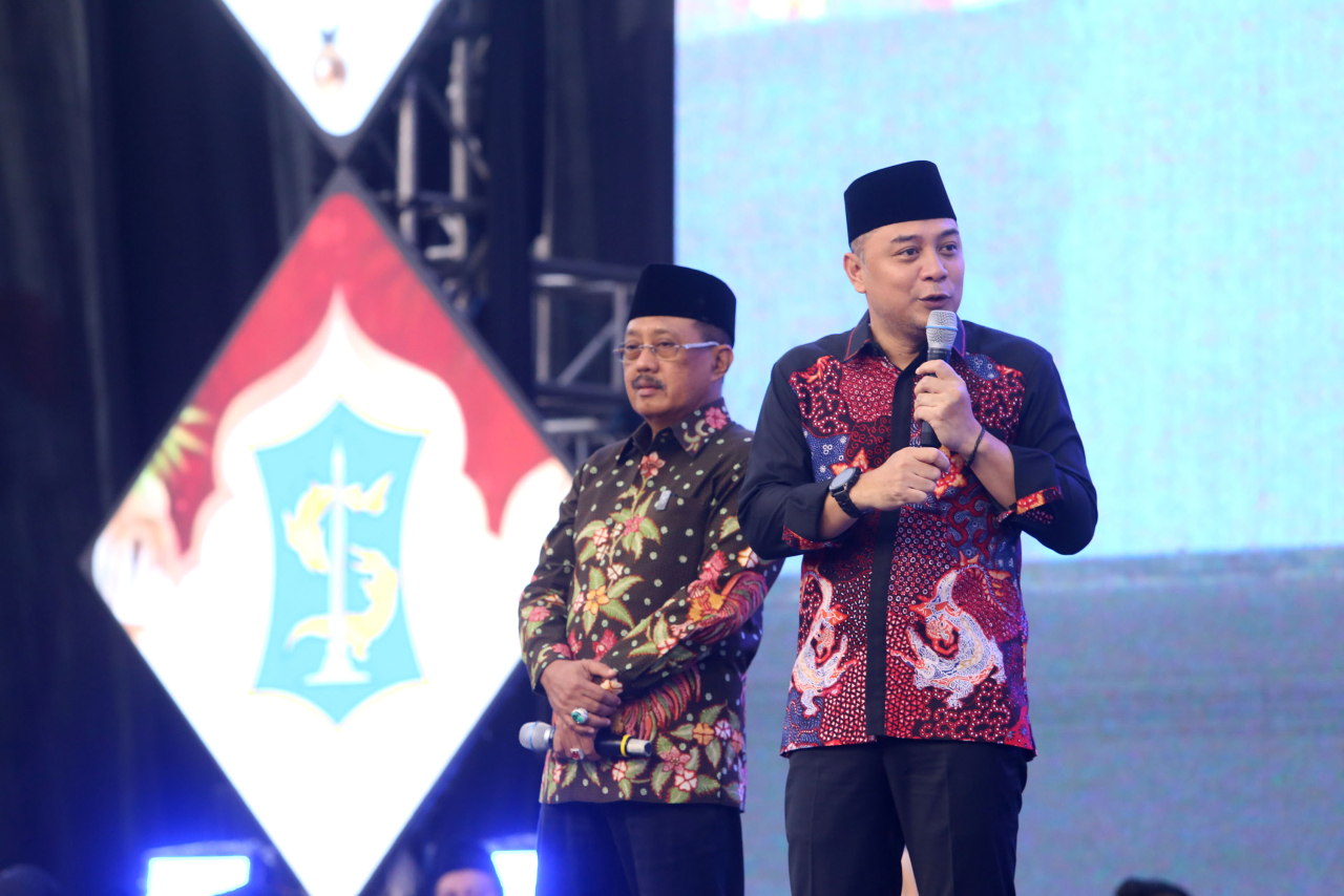 Wali Kota Surabaya Eri Cahyadi dan Wakil Wali Kota Surabaya Armuji