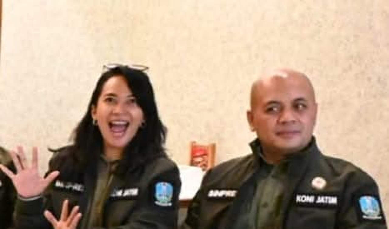 Dyan Puspito Rini (kiri) semasa hidup