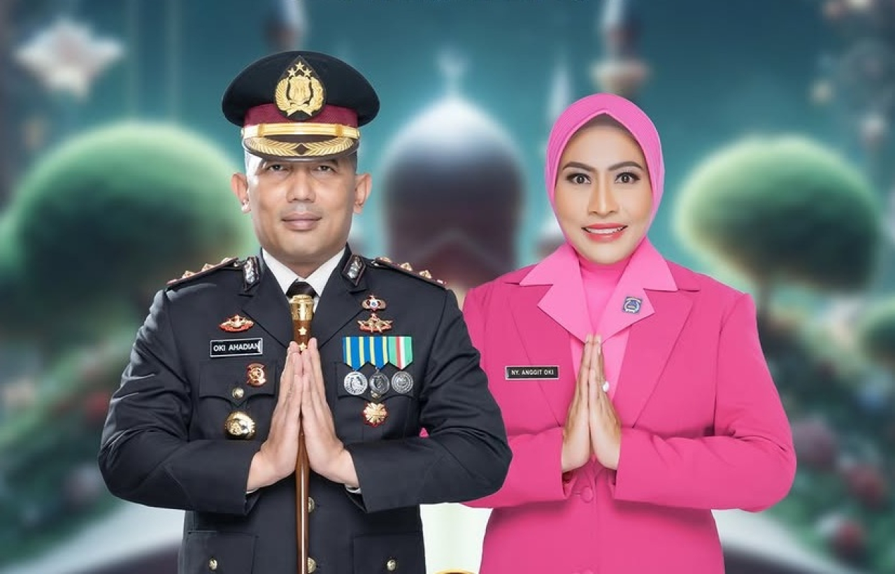AKBP Oki Ahadian Purwono dan istri
