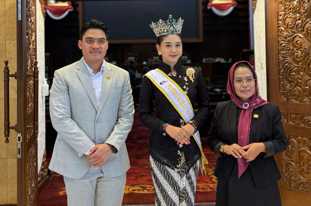Syakirah Ashila Leticia Putri, finalis Puteri Kebaya Indonesia 2025 mendapat support anggota DPRD Jatim