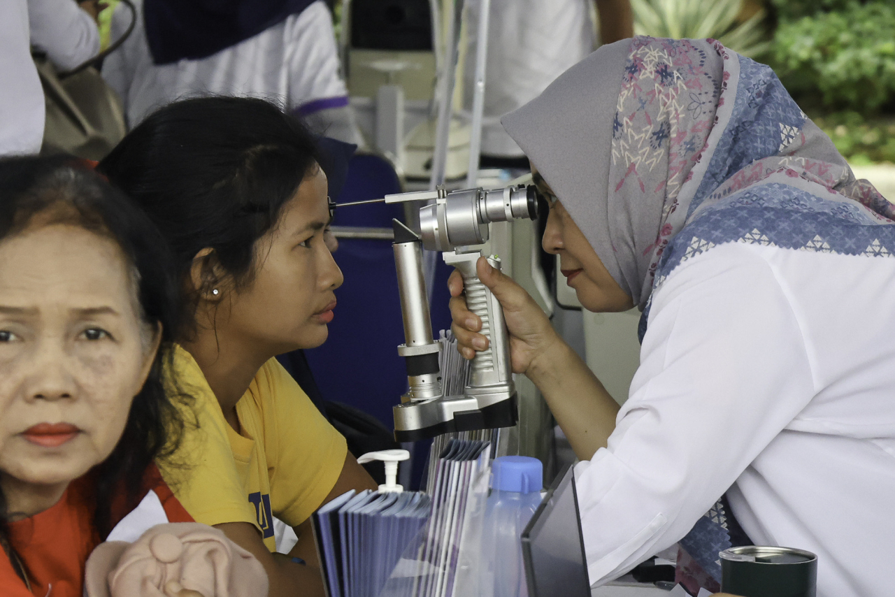 Bakti sosial dan donor darah sebagai bagian dari perayaan Hari Jadi Kota Surabaya (HJKS) ke-732, di Halaman Balaikota, Sabtu (17/5/2025)