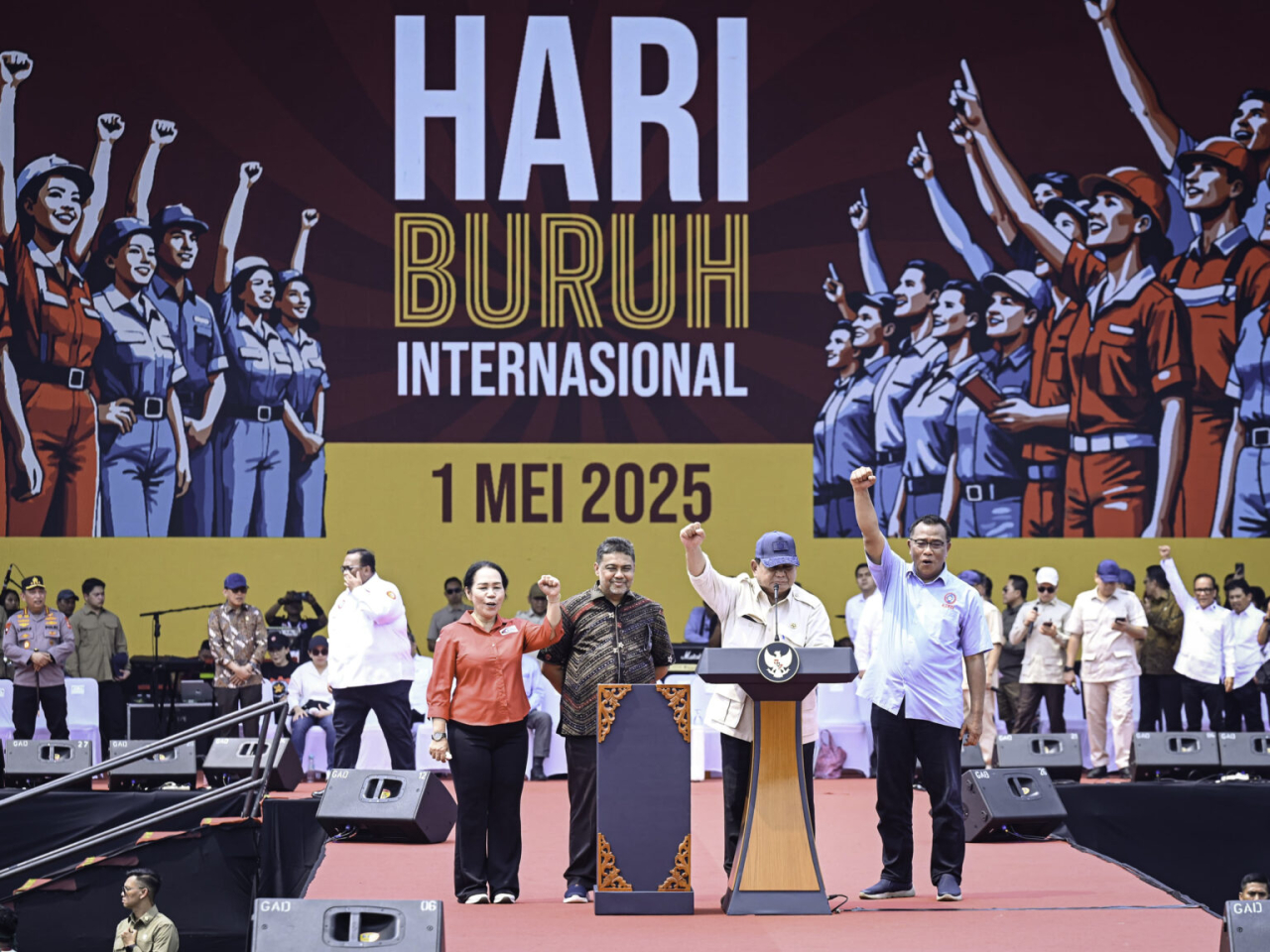 Presiden Prabowo Subianto menyampaikan pidato di Peringatan Hari Buruh di kawasan Silang Monas, Kamis (1/5/2025). (Foto: Setpres)