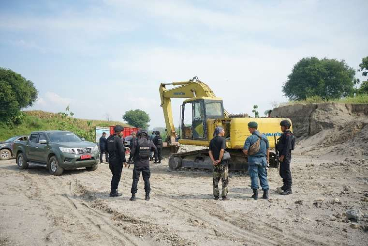 Lokasi pertambangan ilegal di Bojonegoro, Jawa Timur, yang diamankan Kementerian Kehutanan. (Foto: Kemenhut)